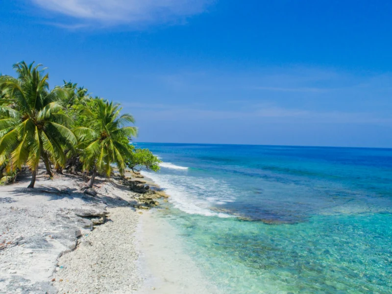 Coastline of Fuvahmulah